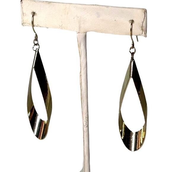 Oval Dangle Earrings Gold Tone - Picture 1 of 3